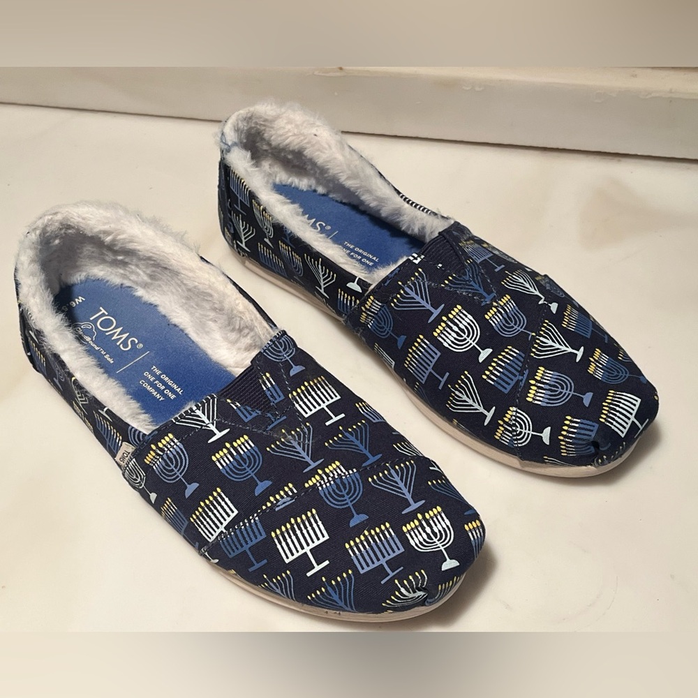 TOMS Women’s Blue Slip-Ons with Hanukkah Motif, Size 6.5